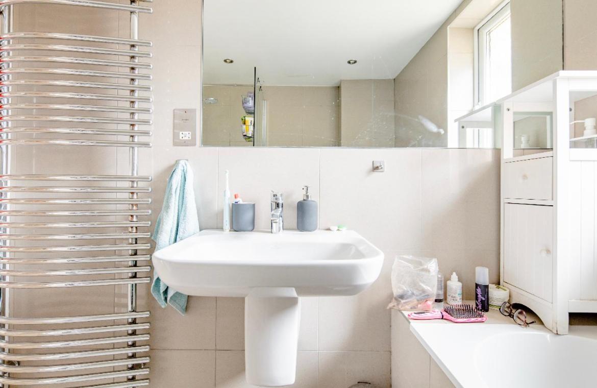 Central London Comfortable Homestyle Apartment מראה חיצוני תמונה